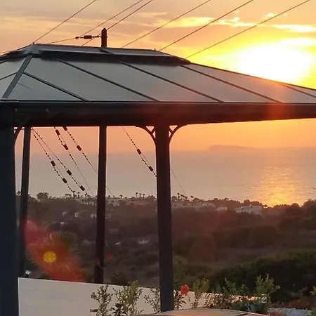 In 2015 Fertiggestelltes Mit Privatem Pool Und Meerblick Feriehus *