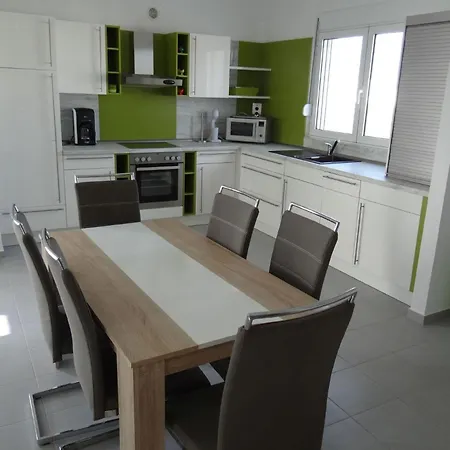 In 2015 Fertiggestelltes Mit Privatem Pool Und Meerblick Feriehus Mastichari (Kos)