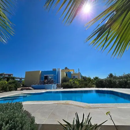 Σπίτι διακοπών In 2015 Fertiggestelltes Mit Privatem Pool Und Meerblick Μαστιχάρι
